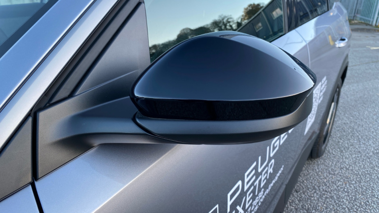 Peugeot 5008 157kW Allure 73kWh 5dr Auto Electric Estate